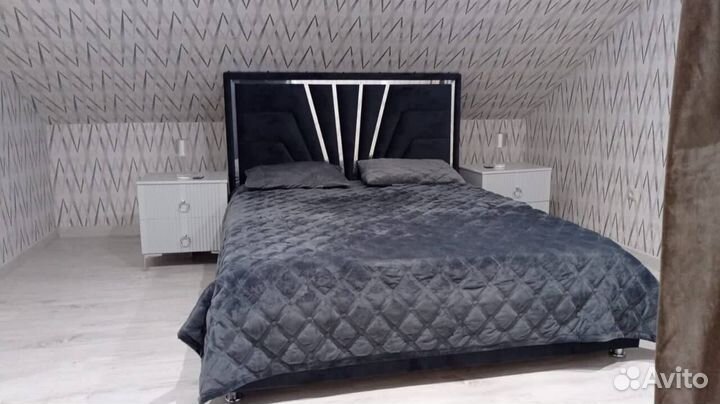Кровать