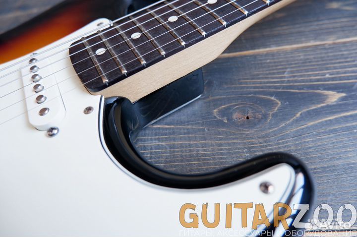 Fender Mexican Standard Stratocaster 2012 3TS