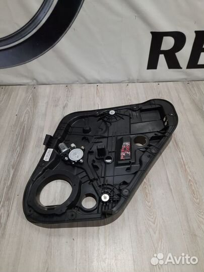 Стеклоподъемник задний Kia soul 2 Прав