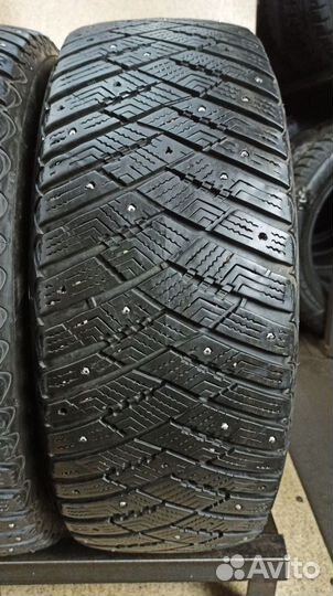 Goodyear UltraGrip Ice Arctic SUV 225/55 R18 112V
