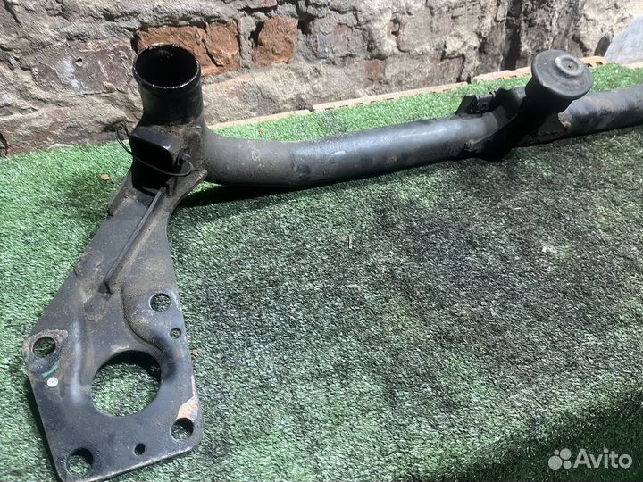 Балка подрадиаторная Audi A4B5 1.8 t