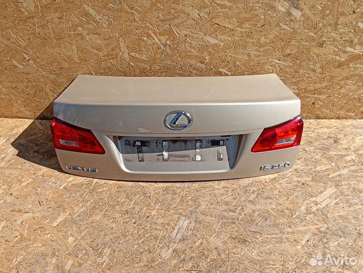 Крышка багажника Lexus IS250