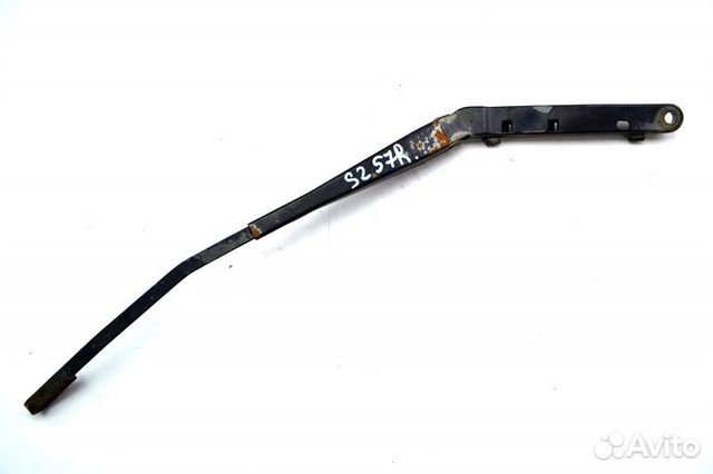 Поводок/Дворникодержатель лобовое стекло, правый s