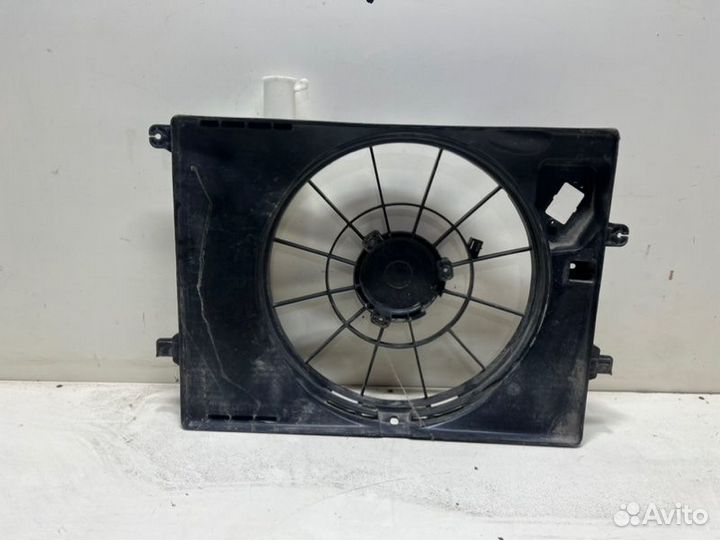 Диффузор вентилятора передний Hyundai Creta 1