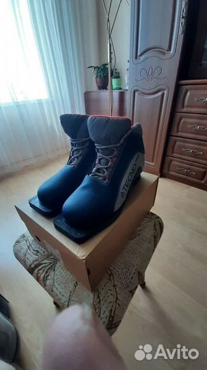 Лыжные ботинки классические