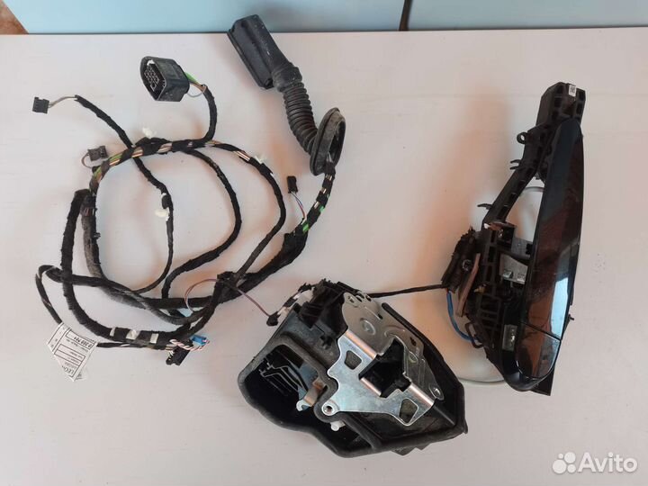 Ручка с замком задней левой двери BMW 3 F30