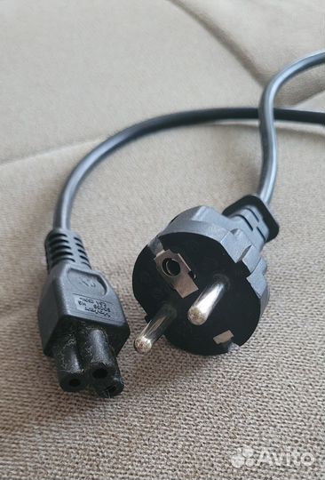 Кабель питания для ноутбука