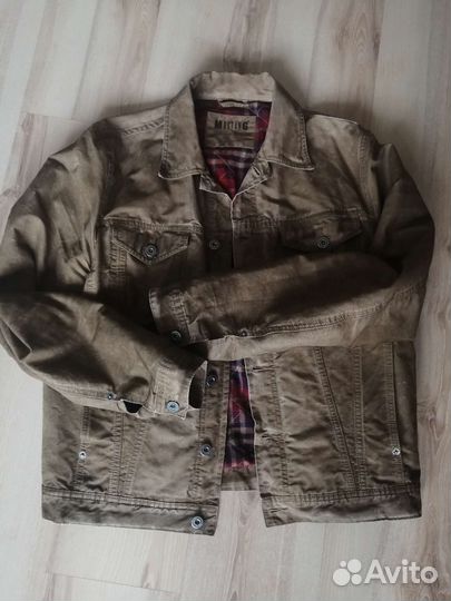 Джинсовая куртка