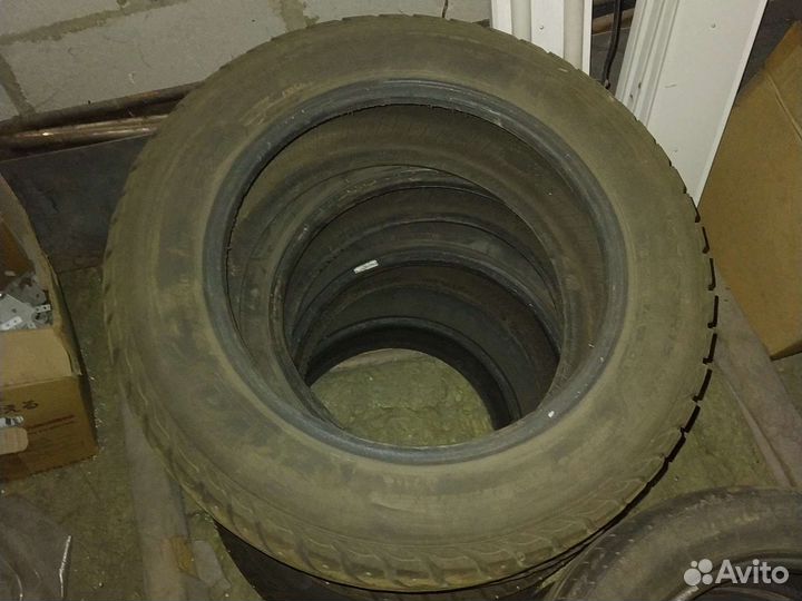 Sava Eskimo Stud 185/65 R15