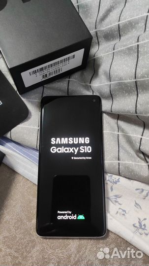 Samsung Galaxy S10, 8/128 ГБ