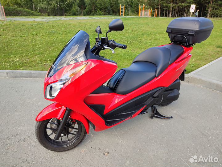 Honda Forza MF12 ABS