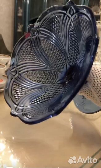 Ваза для фруктов на ножке цветное стекло СССР