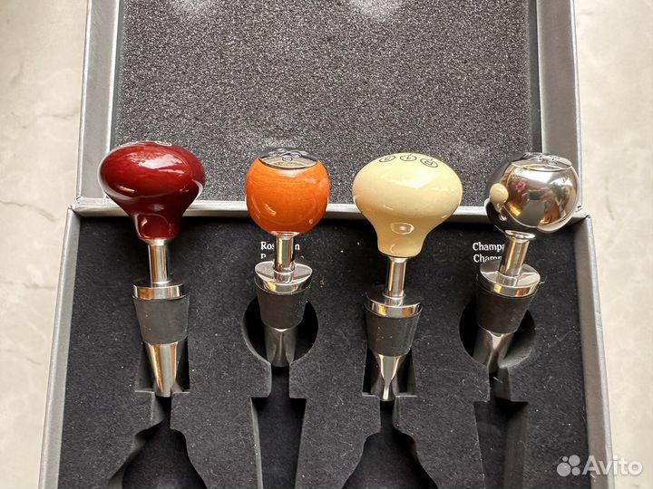 Набор винтажных стопперов для вина Mercedes