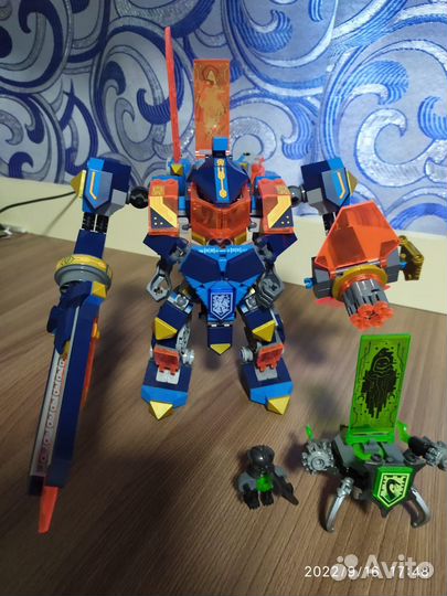 Lego nexo knights 72004