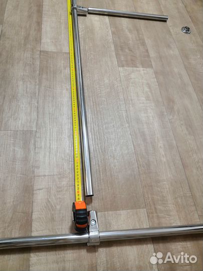 Штанга для одежды