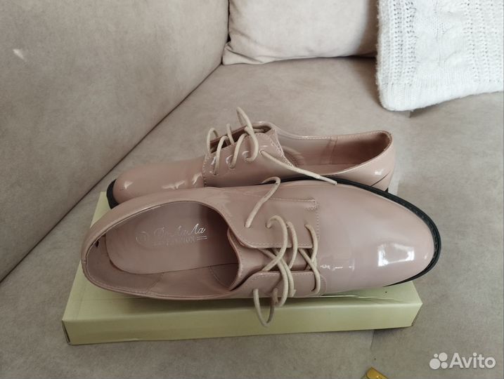 Туфли женские 41 размер, лакированные