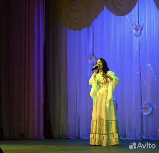 Преподаватель по вокалу и фортепиано