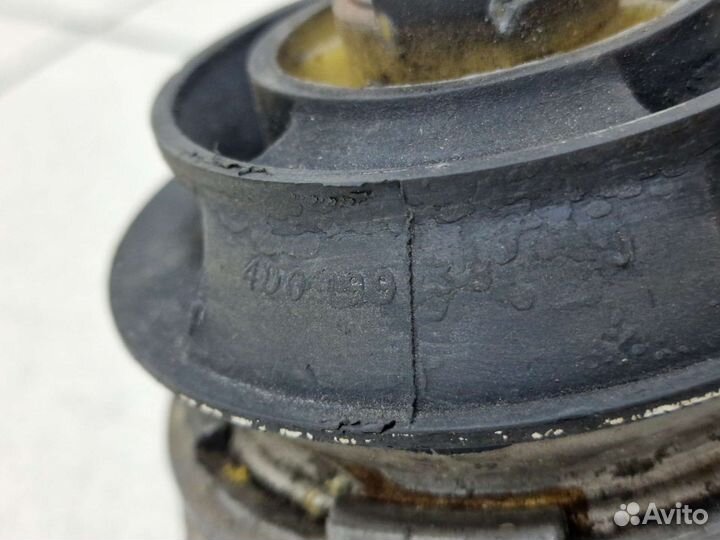 Подушка (опора) двигателя Audi A8/S8 D2 4D0199381J