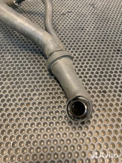 Трубка картерных газов Bentley Continental Flying