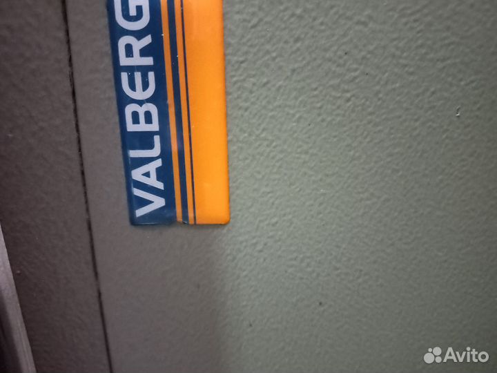 Сейф для денег и документов