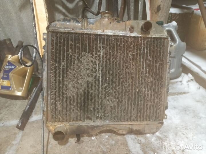 Радиатор охлаждения на газ 24 Волга