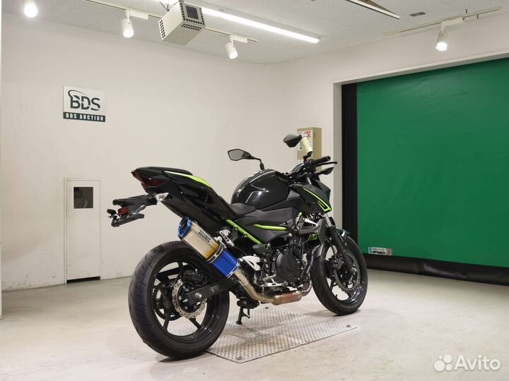 Kawasaki Z400-2