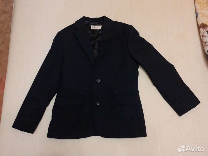 Пиджак H&M на мальчика 7 -8 лет