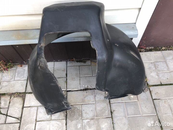 Подкрылок задний правый Audi A4 B5 1.8 2000