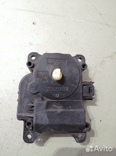 Сервопривод заслонки печки Toyota Corolla E150