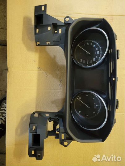 Щиток приборов Land rover discovery 5