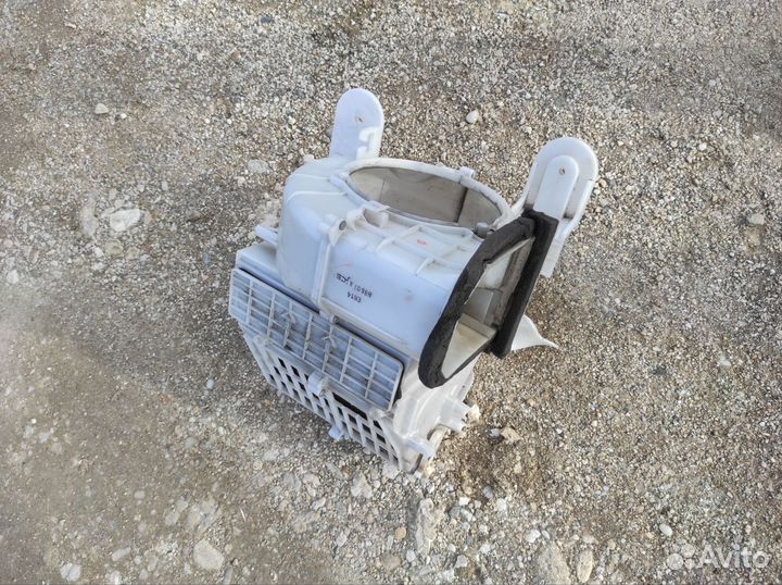 Корпус моторчикв печки mazda cx-7