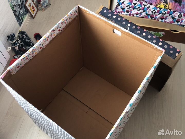 Коробка для подарков,сюрприза