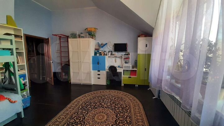 Дом 156 м² на участке 1 сот.