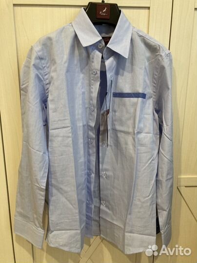 Рубашка голубая