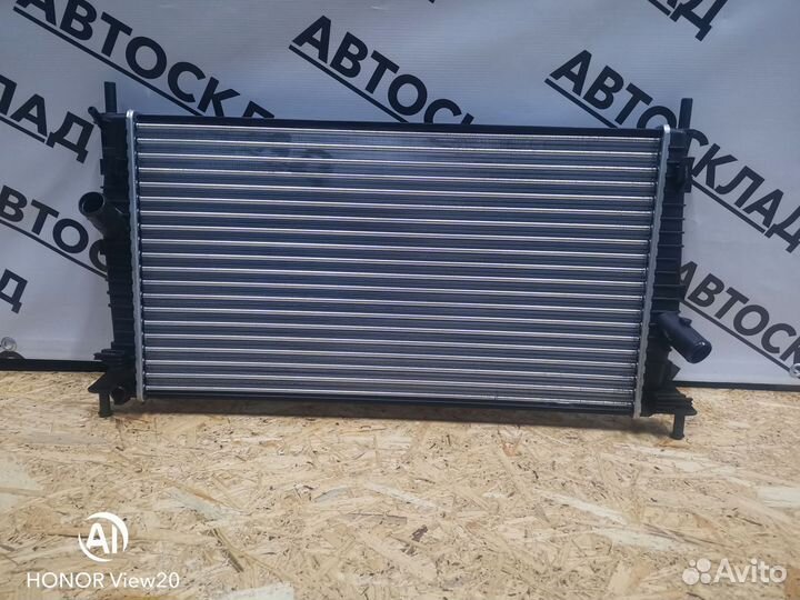 Мазда 3 Mazda 3 BK 2004 Радиатор охлаждения