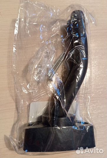 Держатель для любой гитары настенный универсальный