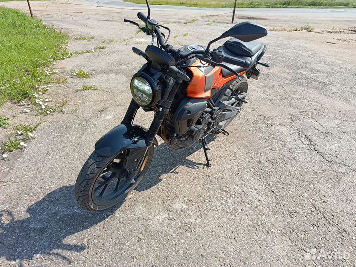 Мотоцикл Hiro 250