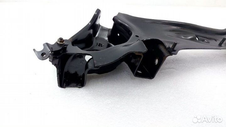 Рычаг продольный задний левый Mitsubishi Outlander