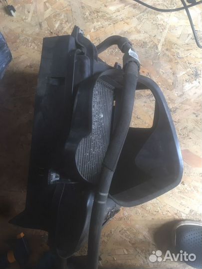 Bmw x5m e70 bmw x6m e71 Радиатор охлаждающей жидко