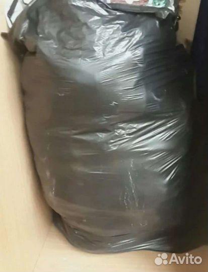 Вещи женские и детские. Отдам бесплатно