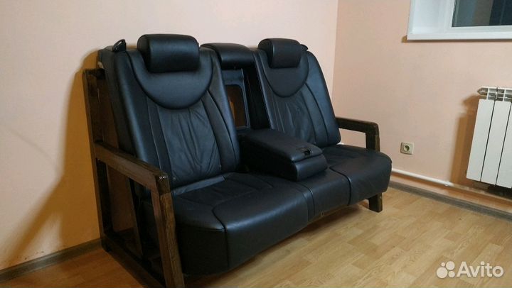 Диван