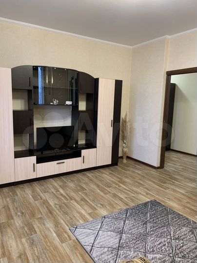 2-к. квартира, 64 м², 5/9 эт.