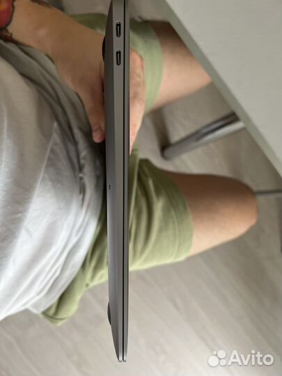 Macbook air 13 2020 m1