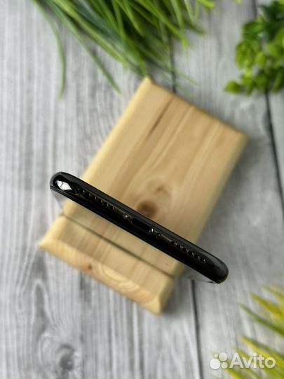 iPhone X, 256 ГБ