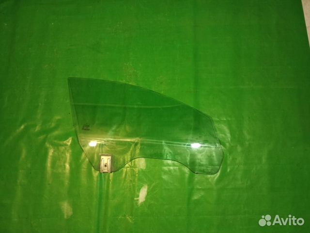 Стекло перед правое Mercedes cls 320 w219