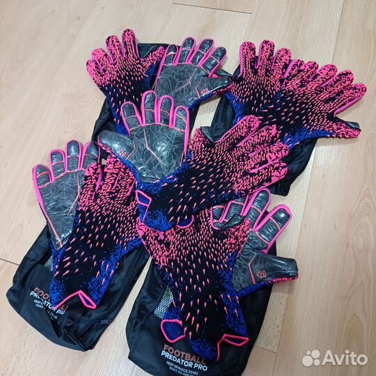 Вратарские перчатки adidas предатор. Новые