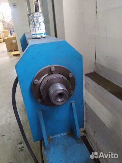 Горизонтальный гидравлический пресс