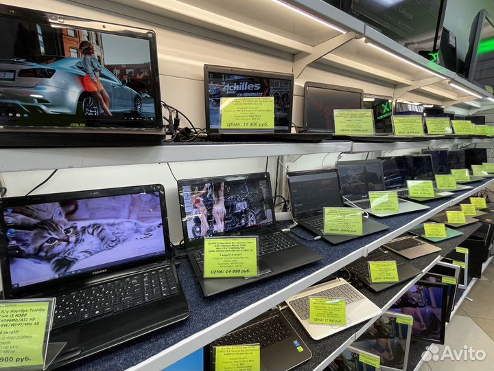 Продам фирменный ноутбук Toshiba A300