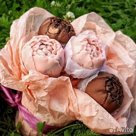 Пионы шоколадные цветы, Букеты из Розы, Тюльпан