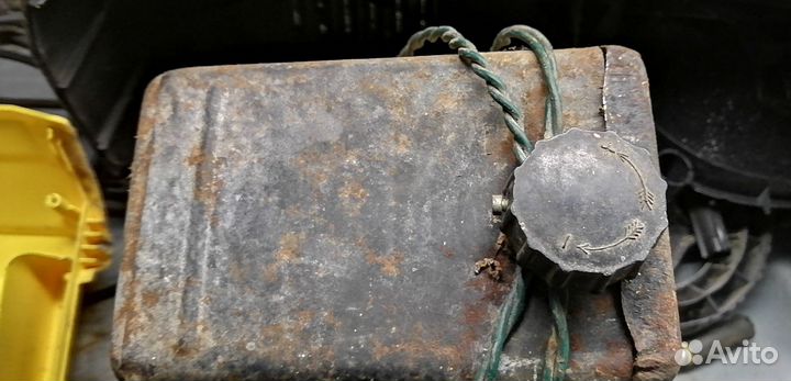 Старый трансформатор